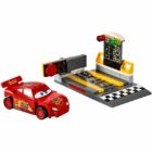 Kép 2/3 - LEGO® Juniors 10730 Villám McQueen versenyautó indítója